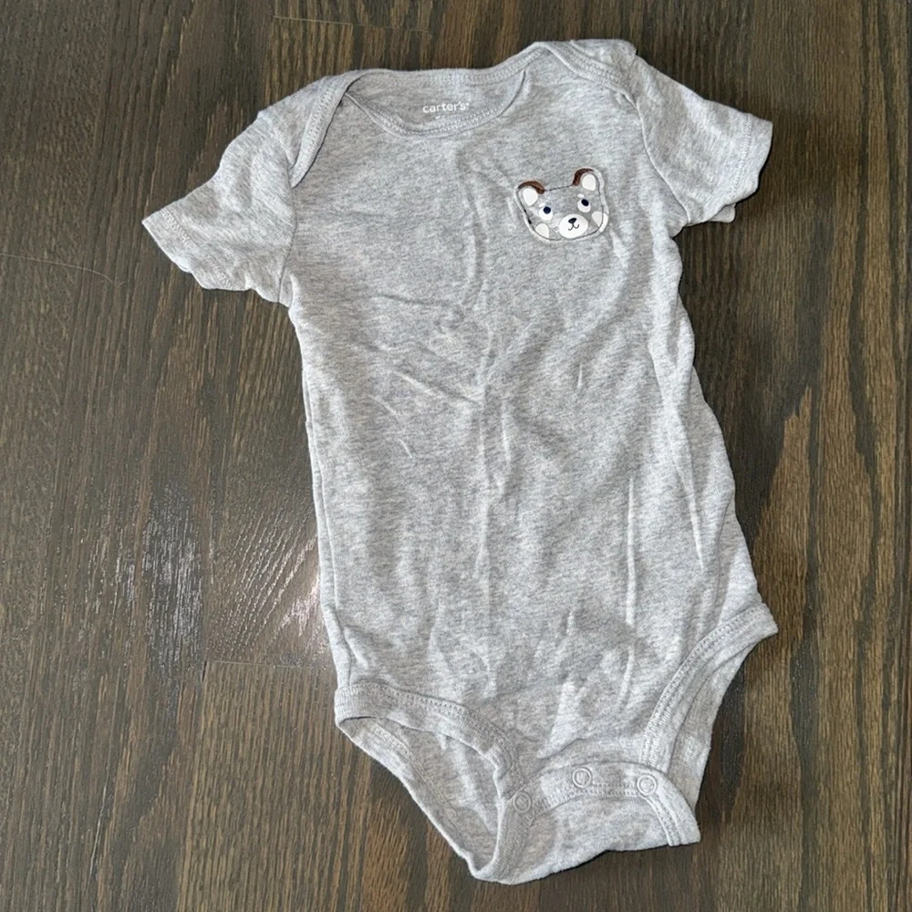 Carter’s 5-Pack Baby Bodysuits 12M Short Sleeve Striped
